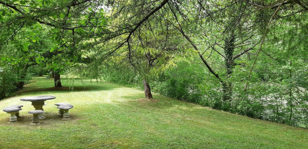 Moulin De Benedicty Bed & Breakfast Vers  Bagian luar foto